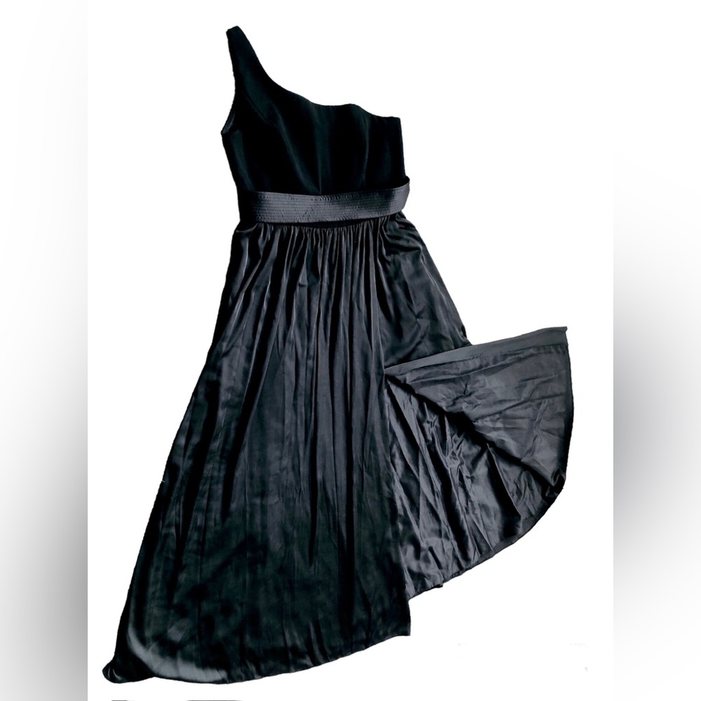 Vera Wang Black One-Shoulder Maxi Dress